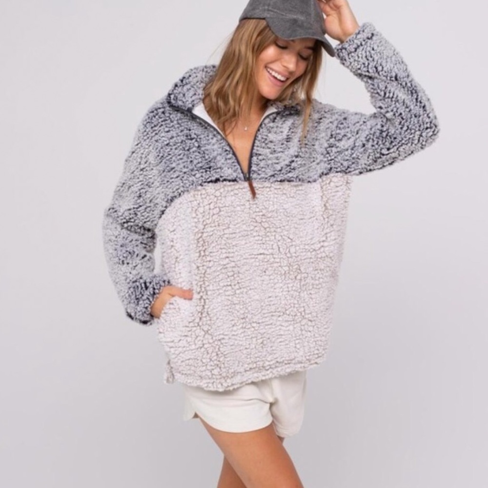 Thread and Supply Wubby Sherpa fleece pullover - Picture 1 of 7